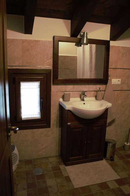 La Casa 44, Con Spa Opcional Sariego Zewnętrze zdjęcie
